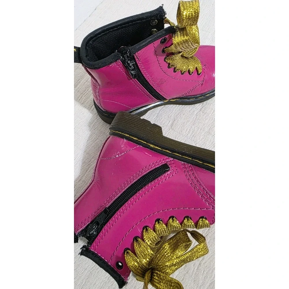 DR Martens Boots‎ Brooklee Hot Pink Leather Girls US 9 Girls Gold Glitter Laces